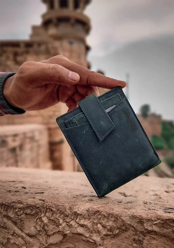 Red Cooper Bifold Wallet - Dark Green - Image 4
